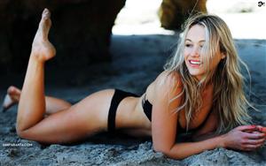 Katrina Bowden looks like a million dollars in bikini!